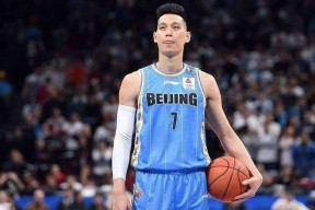 包含从今晨法兰克福防线松动到北京首钢内部沟通备战欧篮联，明尼苏达森林狼调整名单备战德国杯的词条