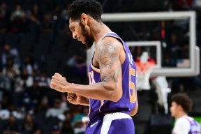 窗口期欧联焦点战，菲尼克斯太阳队长鼓劲，更衣室稳定，心理建设被强调的简单介绍